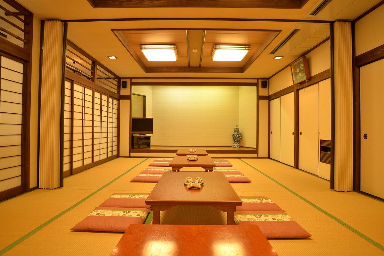 Ryokan Hikarinoie Юфу Екстериор снимка